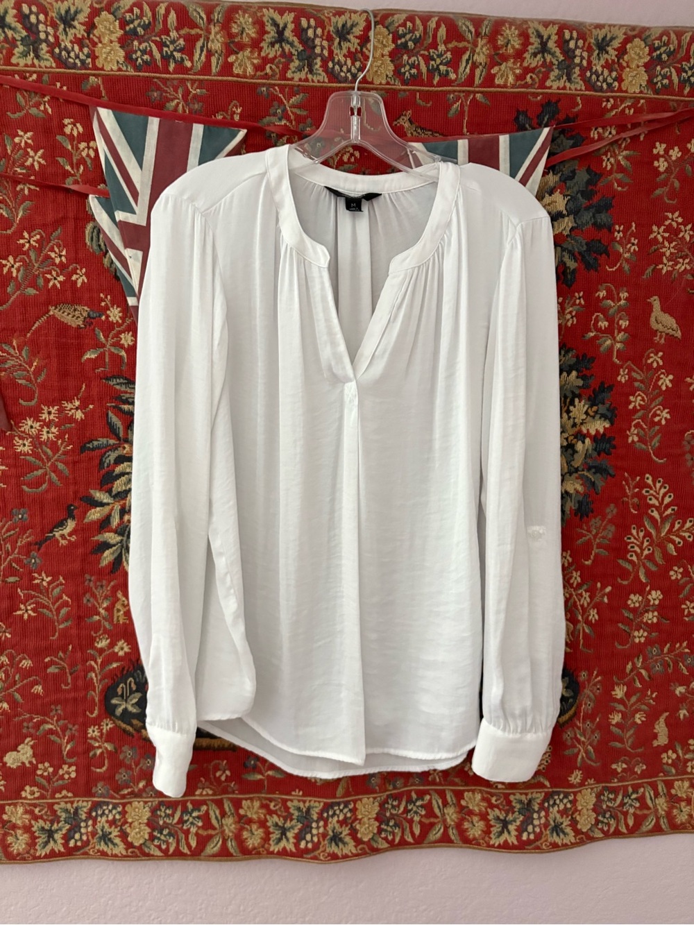Vera Wang White V-Neck Long-Sleeve Blouse